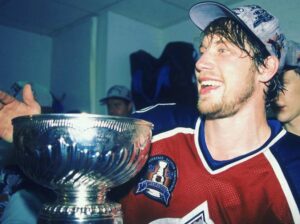 Forsberg und der Stanley Cup.