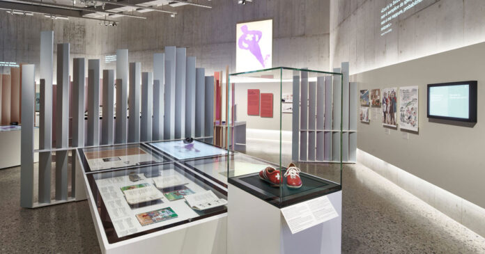 Blick in die Ausstellung wunderbar widersprüchlich des Landesmuseums Zürich