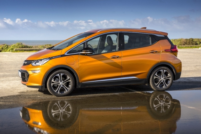 Opel-Ampera-e