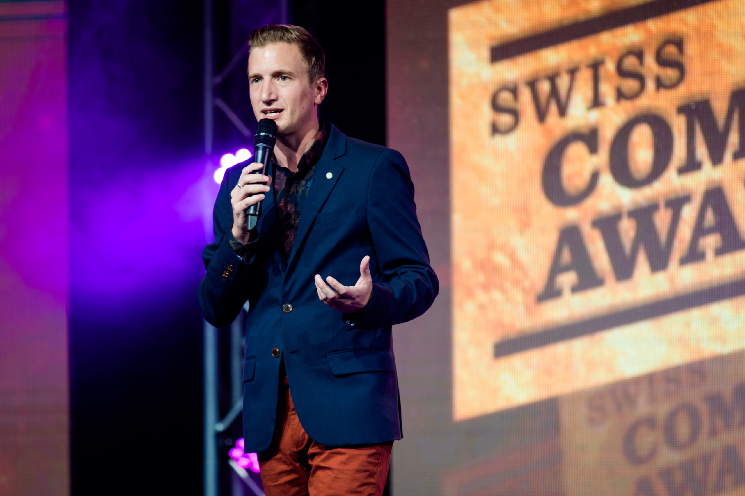 SwissComedyAward_2017-53 «Büssi» bei seinem Auftritt am Swiss Comedy Award. Bild: PIXXPOWER.photography Renato Richina