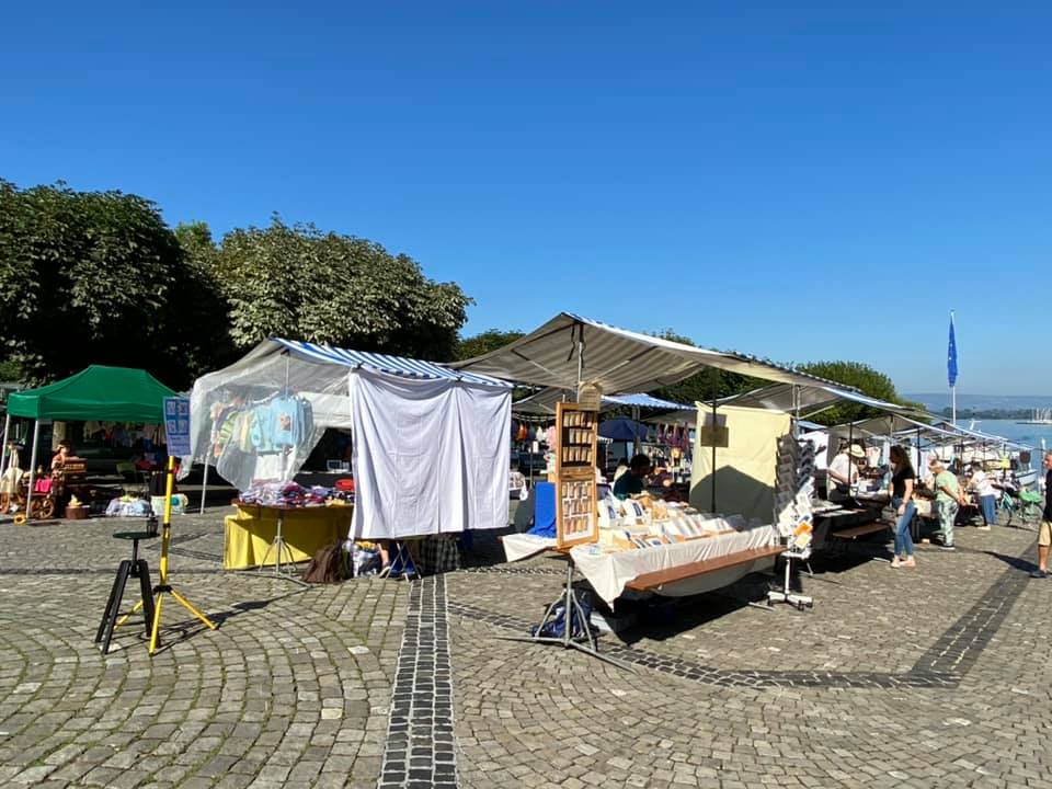 Der Zuger Handwerkermarkt auf dem Landsgemeindeplatz. Bild: Facebook Zuger Handwerkermarkt