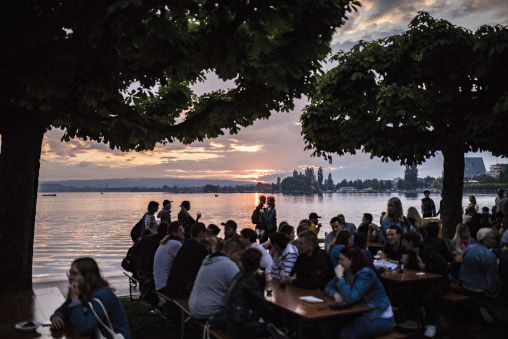 Seefest BesucherInnen Abendsonne