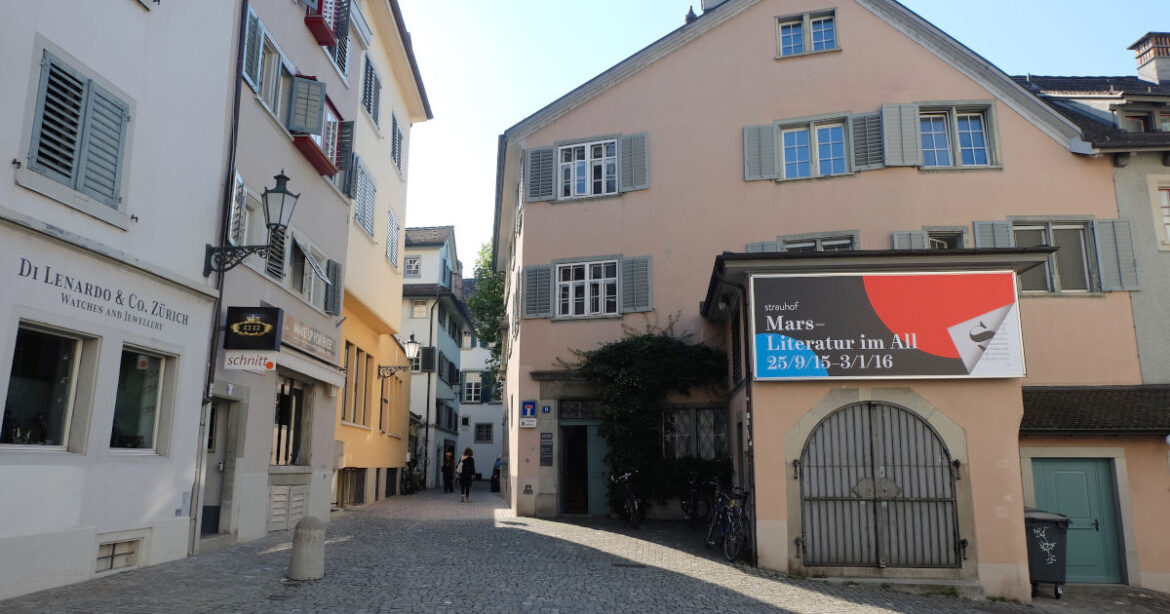 Strauhof Aussenansicht