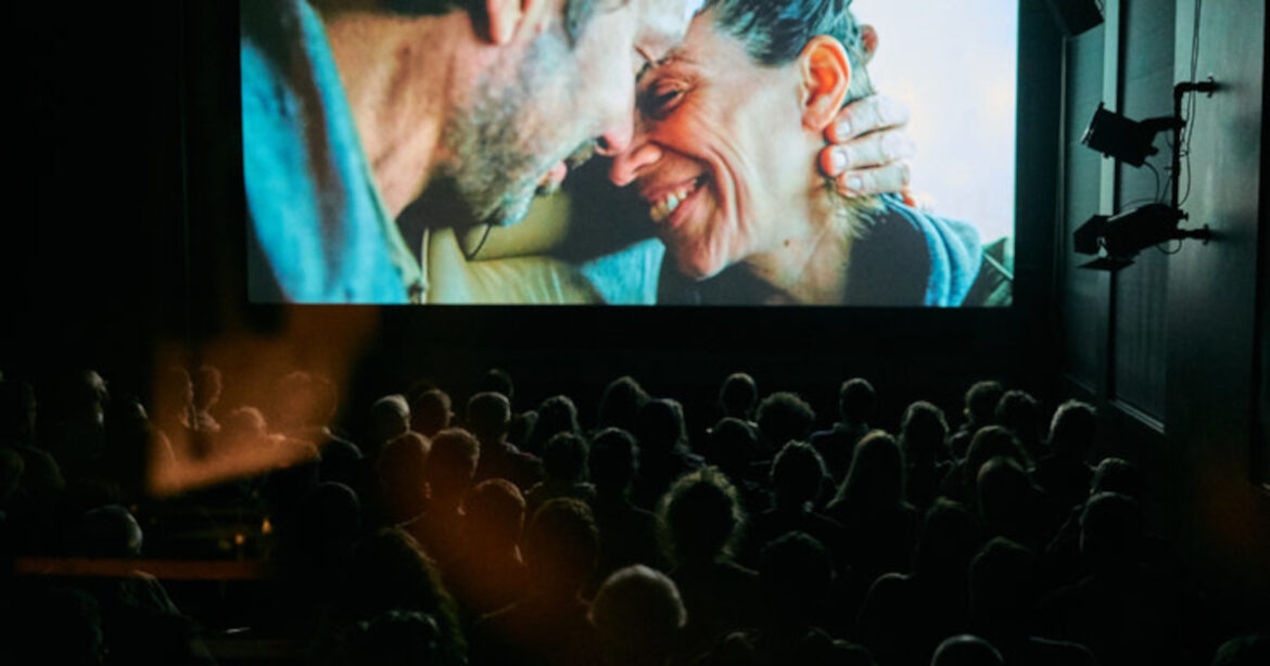 Voller Kinosaal an der Kurzfilmnacht