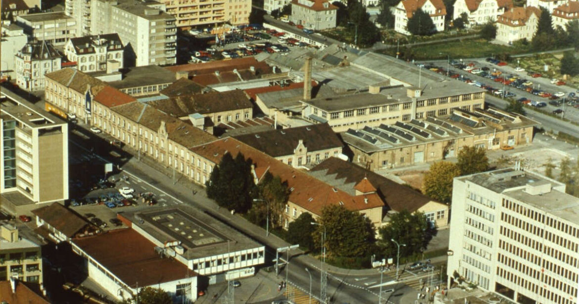 Alte Farbfotografie, Landschaftsaufnahme Zug
