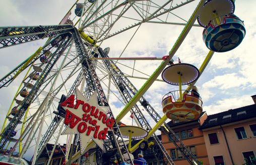 Ein Riesenrad am Albanifest