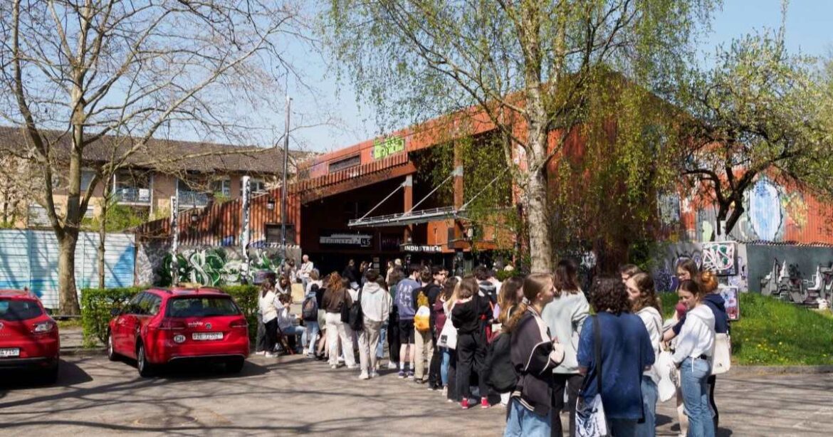 Die Industrie 45 von aussen