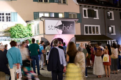 Blick auf den Strauhof an der Langen Nacht der Zürcher Museen